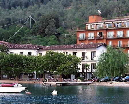 Hotel Nike Brenzone sul Garda Luaran gambar