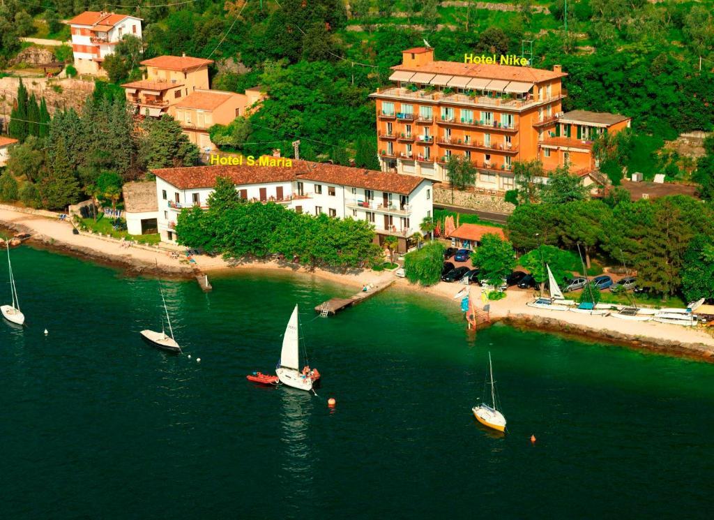 Hotel Nike Brenzone sul Garda Luaran gambar