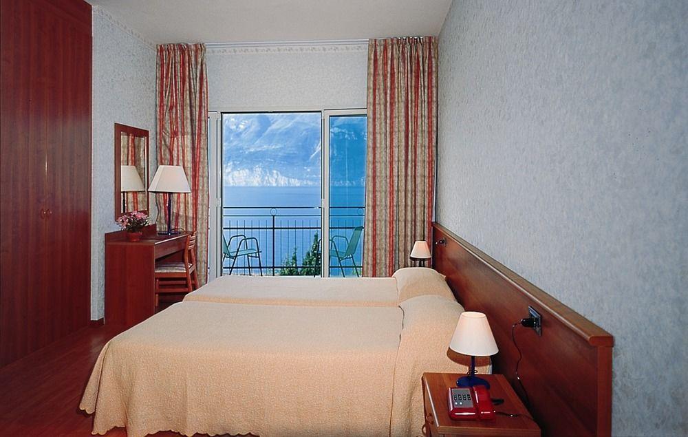 Hotel Nike Brenzone sul Garda Luaran gambar